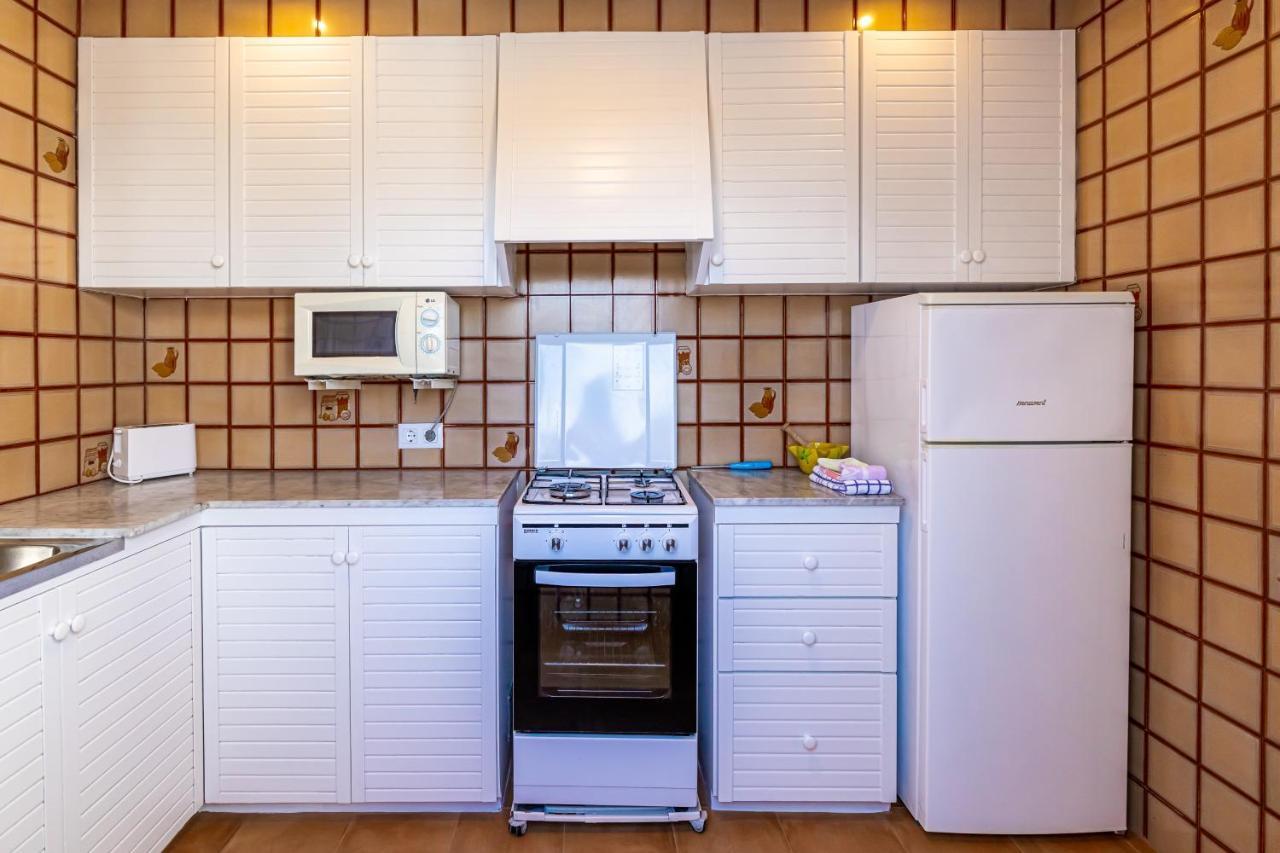 Apartamentos Arenal Playa Пунта-Гросса Экстерьер фото