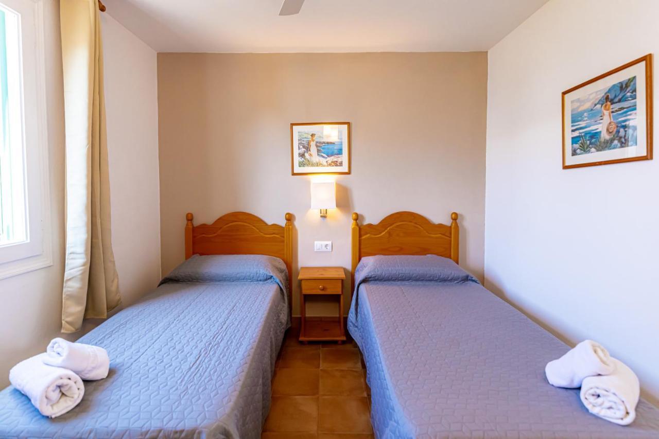 Apartamentos Arenal Playa Пунта-Гросса Экстерьер фото