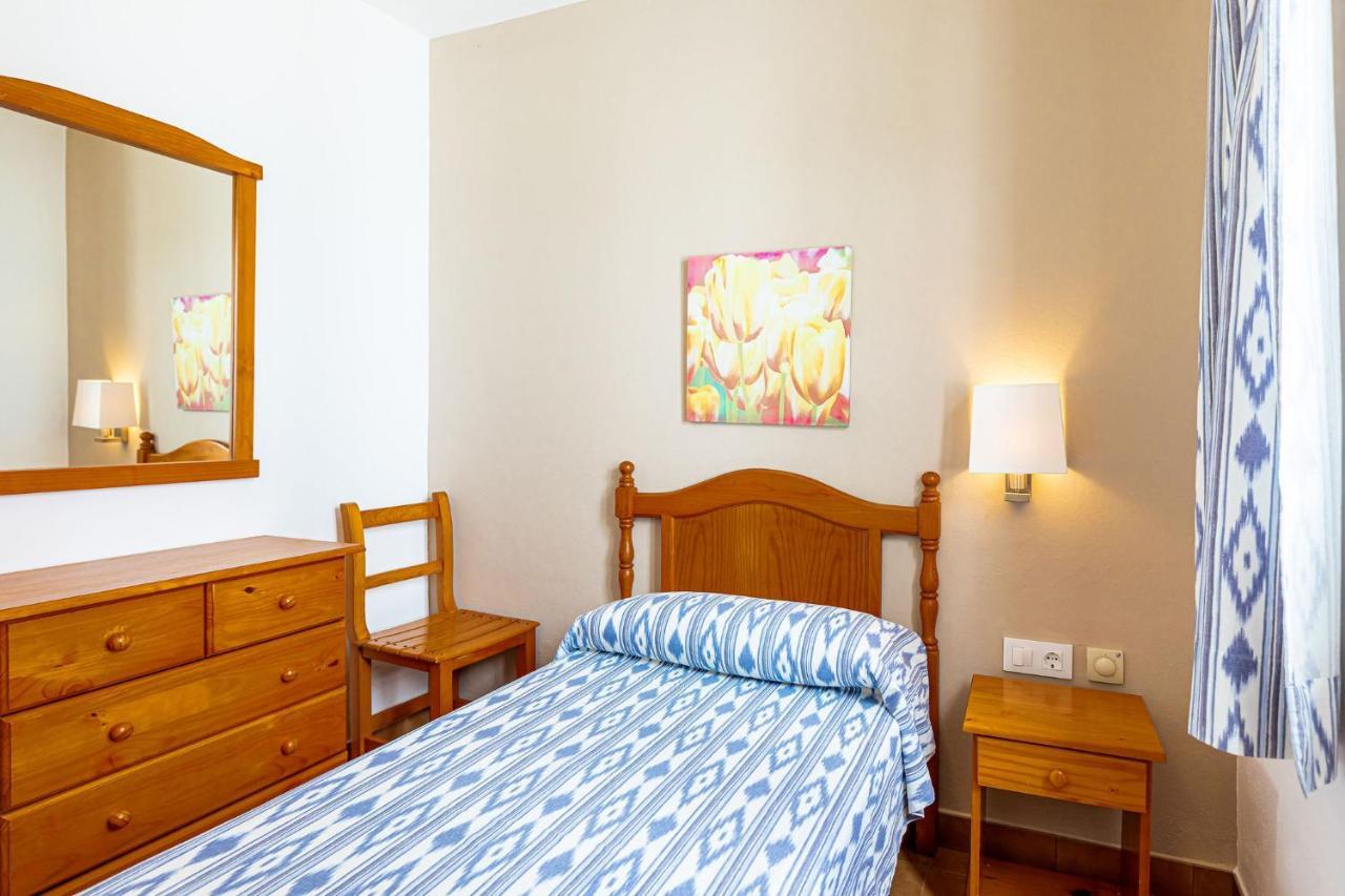 Apartamentos Arenal Playa Пунта-Гросса Экстерьер фото